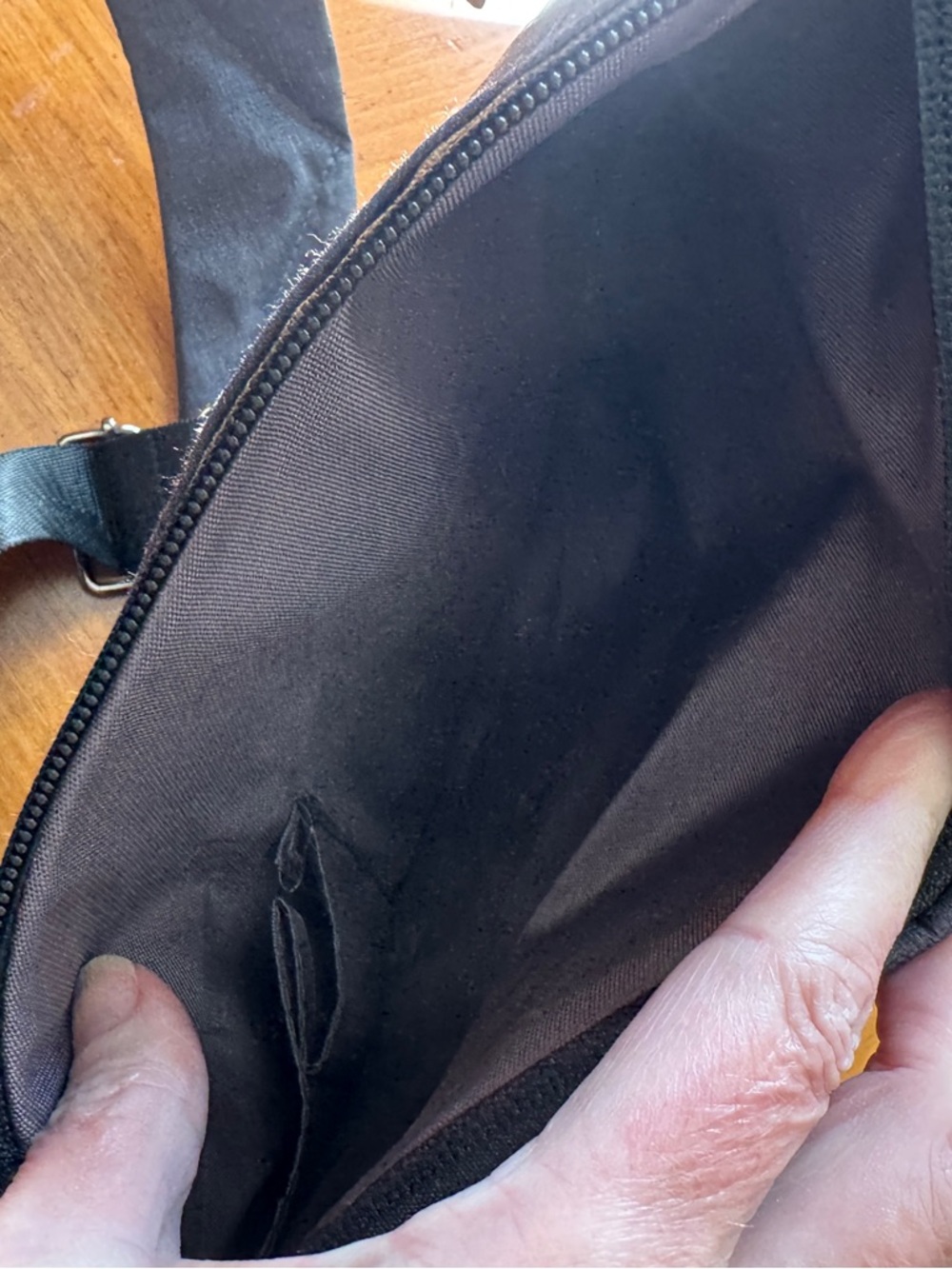 WANDER PLUS® Anti Theft Crossbody Bag - Picture 4 of 11